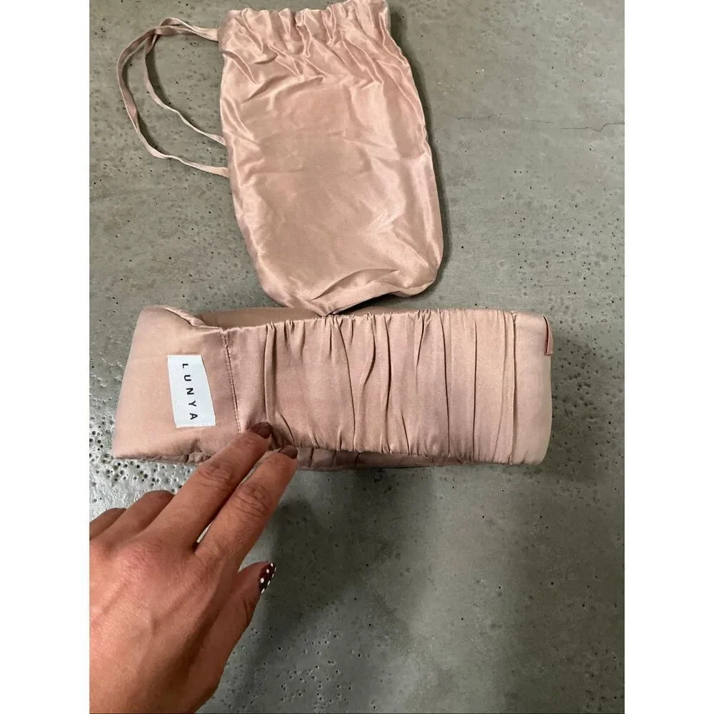 Lunya Silk Washable Sleep Mask | Pink